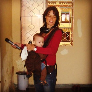 Lea in India with her son Oliver